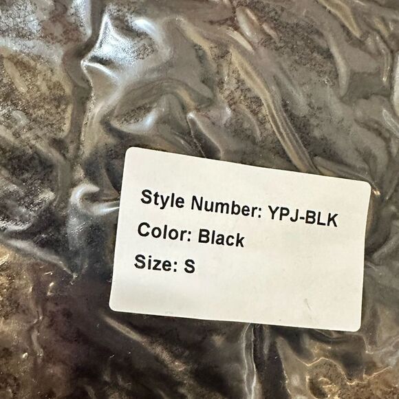 NWT Club Paradise Unisex Paxton Puffer Jacket No Front Closure - Black- Size S - Picture 4 of 7